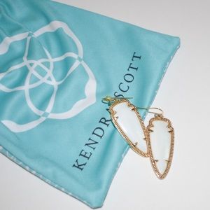 Kendra Scott arrowhead earrings